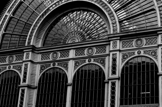 What are the Best Theatres in England?